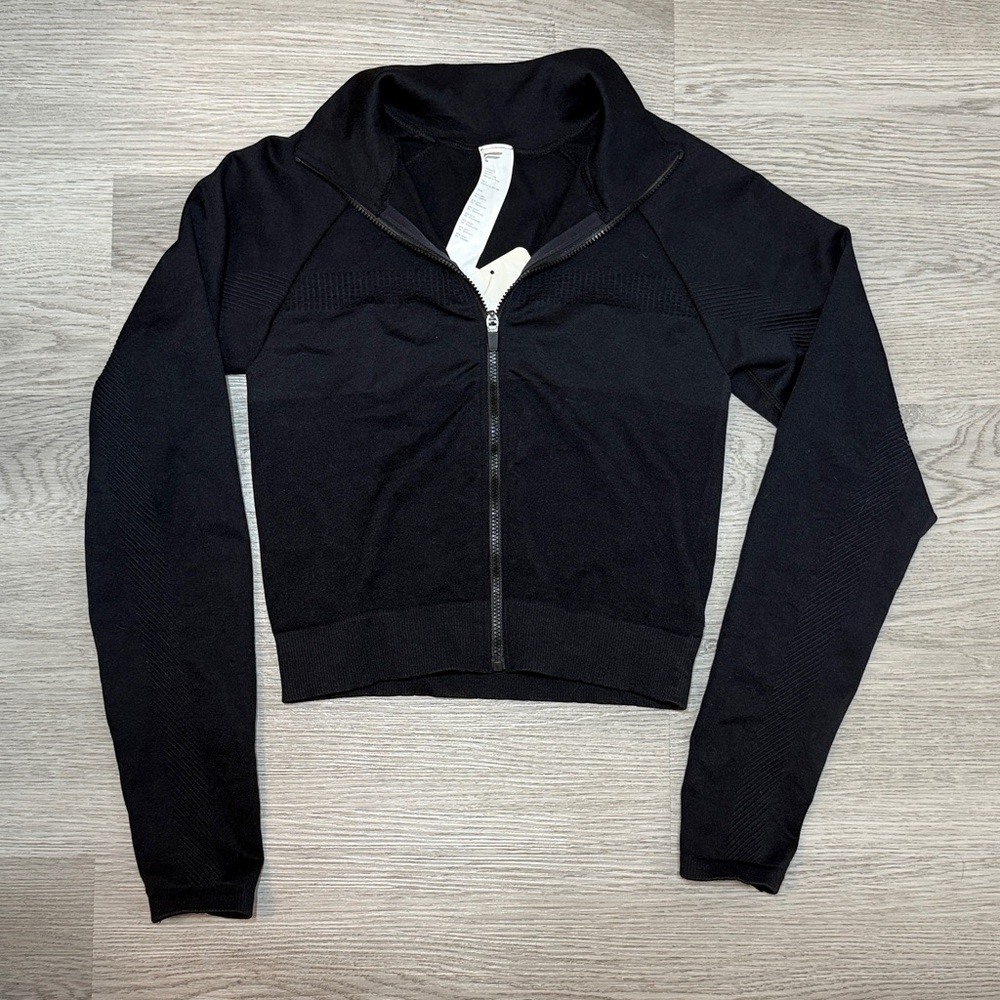 Fabletics Black Cropped Seamless Jacket - Picture 5 of 11
